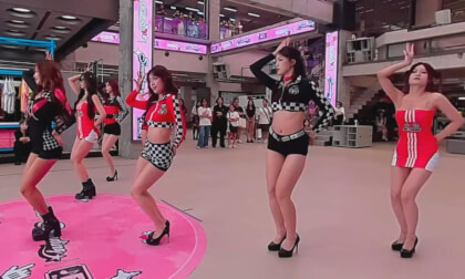 250809_182545465-请给我爱 VR Video 250809_182545465-请给我爱 VR