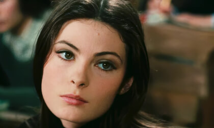 Sonia Petrovna and Alain Delon in The First Night of Quiet (1972) Indian Summer VR Video Sonia Petrovna and Alain Delon in The First Night of Quiet (1972) Indian Summer VR