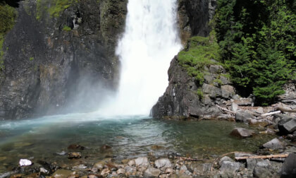 Wilson Creek Waterfall near New Denver, British Columbia (4k, Flat) VR Video Wilson Creek Waterfall near New Denver, British Columbia (4k, Flat) VR