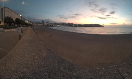 Paseo Marítimo y playa del Orzán. A Coruña (VR180 3D) VR Video Paseo Marítimo y playa del Orzán. A Coruña (VR180 3D) VR