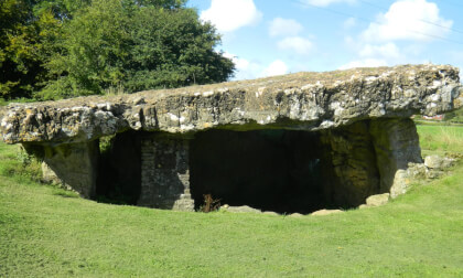 20210619-Tinkinswood-Burial-Chamber_001.vr 20210619-Tinkinswood-Burial-Chamber_001.vr