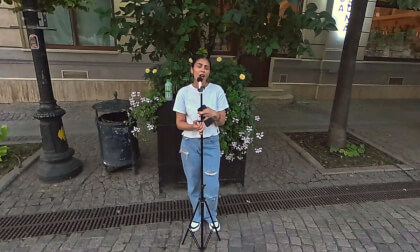 Insta360 X5 VR180 by ChelouteVR- street performer VR Video Insta360 X5 VR180 by ChelouteVR- street performer VR