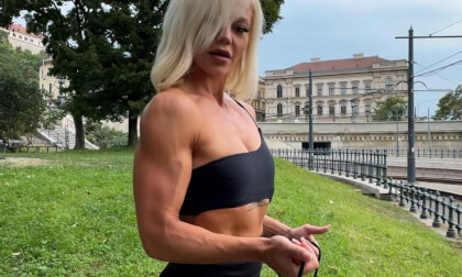 Mercedesz 3D Side by Side Shooting Video (Budapest) Mercedesz 3D Side by Side Shooting Video (Budapest)