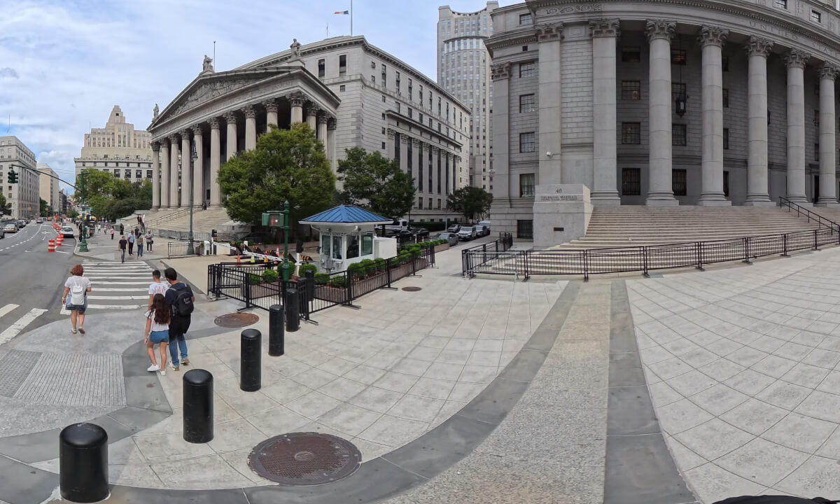 8K 360 VR Walk with me 360° NYC - City Hall - US Court House - Justice Hall