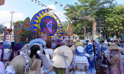 Water park stage performance Water park stage performance