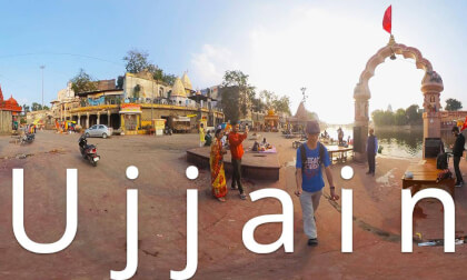 Ujjain,India-along ghats and riverside temples VR Video Ujjain,India-along ghats and riverside temples VR