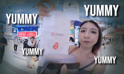 Hurry up and have a taste of this traditional Chinese pastry!-Immersive Girlfriend Series VR Video Hurry up and have a taste of this traditional Chinese pastry!-Immersive Girlfriend Series VR