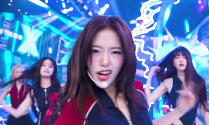 IVE 아이브 'XOXZ' │ONE TAKE STAGE @SBS Inkigayo |Converted 60FPS 3D VR IVE 아이브 'XOXZ' │ONE TAKE STAGE @SBS Inkigayo |Converted 60FPS 3D VR