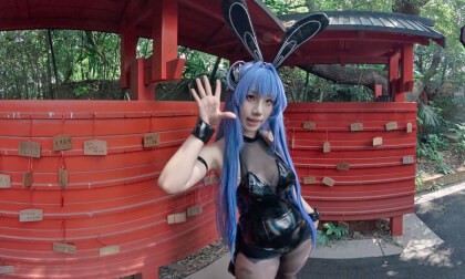 (3D VR180) Summer Cool Pool Cosplay Event VR Video (3D VR180) Summer Cool Pool Cosplay Event VR