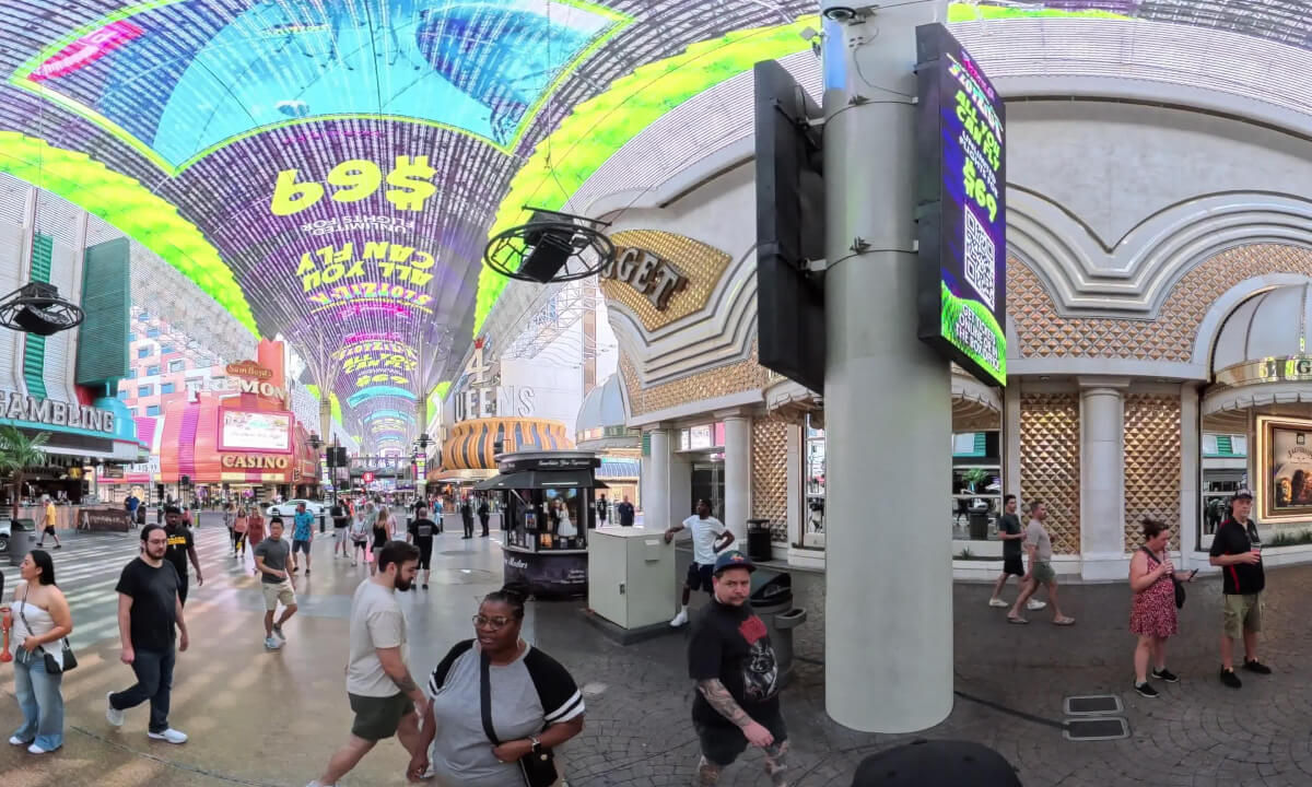 Walking Tour of Fremont Street, Las Vegas – Cbanks360° Experience