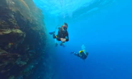 360° Dive in Bunaken National Park – Lekuan 3 (4K Underwater Video) 360° Dive in Bunaken National Park – Lekuan 3 (4K Underwater Video)