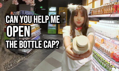 CAN YOU HELP ME OPEN THE BOTTLE CAP?