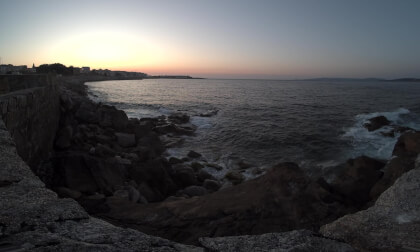Vista del mar desde el Dique de Abrigo. A Coruña (VR180 3D) Vista del mar desde el Dique de Abrigo. A Coruña (VR180 3D)