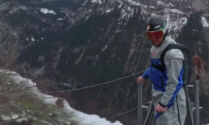 Fly By Base Jump 360 Fly By Base Jump 360