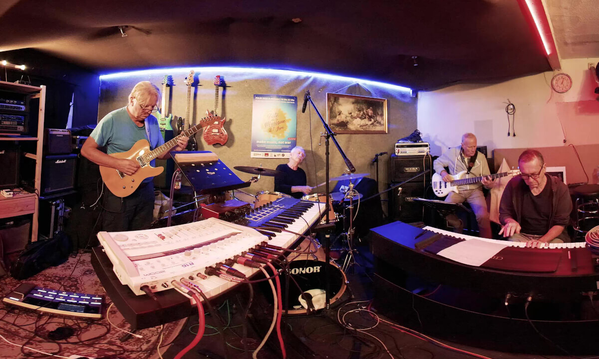 RetroNEO Rehearsal 101025 Impro2 song VR180 8k