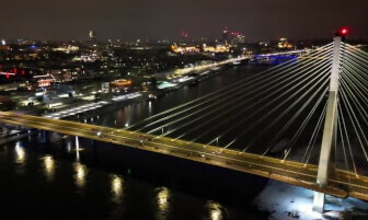 warszawa noc.MOV warszawa noc.MOV