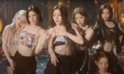 NMIXX (엔믹스) “Blue Valentine” Performance Video |Converted 60FPS 3D VR NMIXX (엔믹스) “Blue Valentine” Performance Video |Converted 60FPS 3D VR
