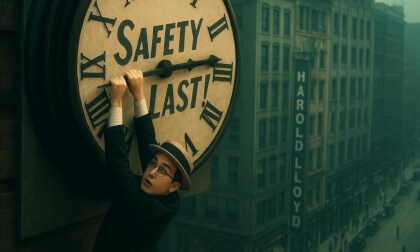 Safety Last! (1923) - The Iconic Clock Scene | VR 180
