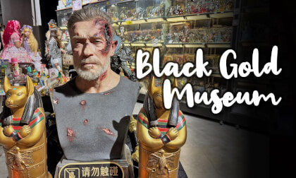 Black Gold Museum – Halloween Black Hole Market