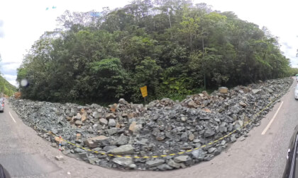 Video 360 VR - Serra Dona Francisca - Km 17 - Detonação de rochas - 19-10-2025 - Drones Joinville - Brasil - Brazil - Insta360 X4