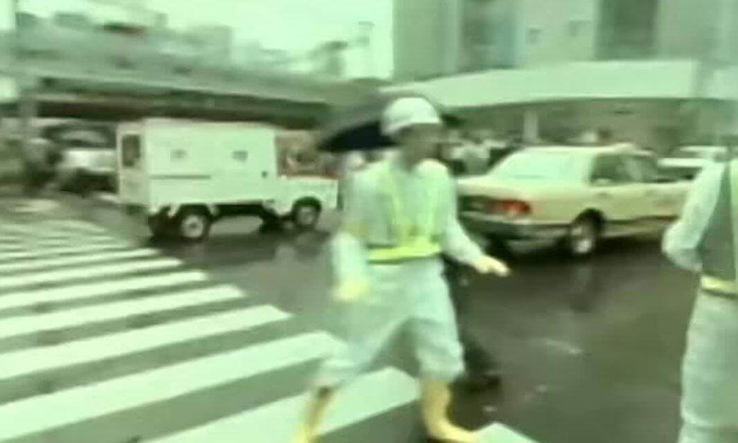 Beastie Boys - Intergalactic_Full-HD_55_5_RIGHT_ONLY_auto_v1.8.3_LRF_Full_SBS