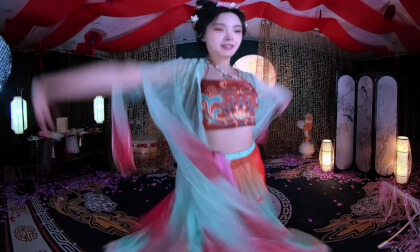 狸妖妖liyaoyao 20251010001 红马 3D VR 180 8K