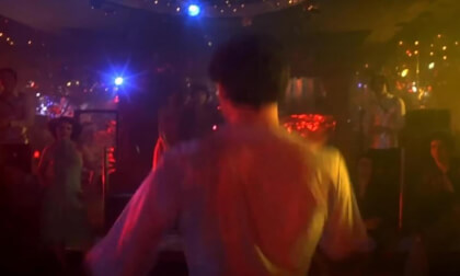 BEE GEES - (John Travolta) - You Should Be Dancing - 4K (SPECIAL EDITION)_Full-HD_60fps_55_5_RIGHT_ONLY_auto_v1.8.6_LRF_Full_SBS