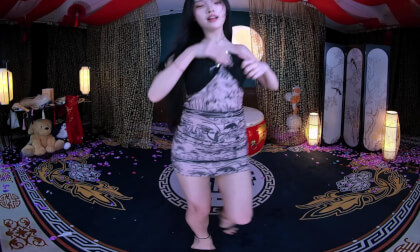 狸妖妖liyaoyao 20251017001 小野猫 3D VR 180 8K