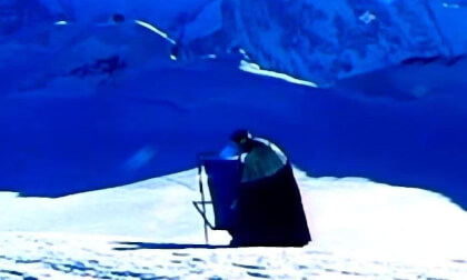 Depeche Mode - Enjoy The Silence (Remastered in HD 60fps)_Full-HD_60fps_55_5_RIGHT_ONLY_auto_v1.8.6_LRF_Full_SBS