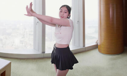 A lovely girl's dance practice 3DVR/180