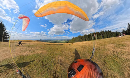 360° 8K Paragliding #347: Strong northern winds on Wasserkuppe and camera upgrade to Insta360 X5!