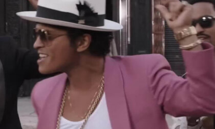 Mark Ronson - Uptown Funk (Official Video) ft. Bruno Mars_Full-HD_55_5_RIGHT_ONLY_auto_v1.8.6_LRF_Full_SBS