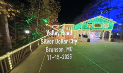 VR360 Christmas Valley Road 8K (11-15-2025) - Silver Dollar City (DJI Osmo 360)