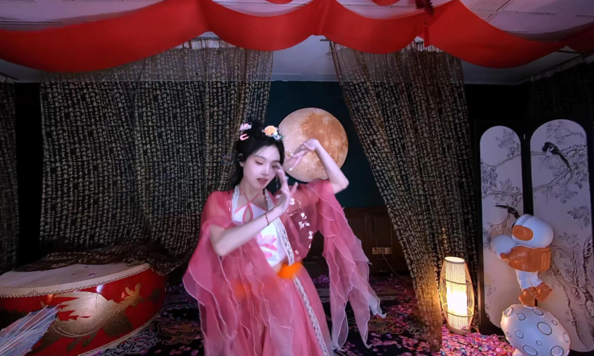 狸妖妖liyaoyao 20251024001 祸商 3D VR 180 8K