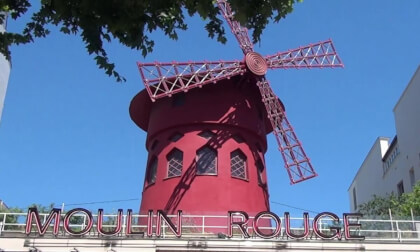 M0ULIN ROUGE