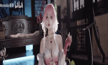 好热…离妃在水里加了什么？