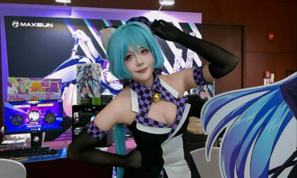 TikTok influencer cosplay dance