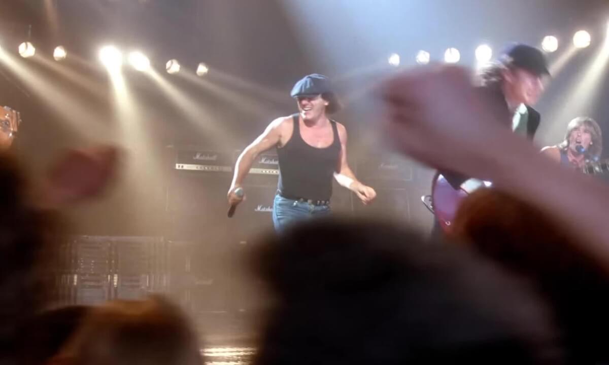 AC-DC - Thunderstruck (Official Video)_4K_55_5_RIGHT_ONLY_auto_v1.8.6_LRF_Full_SBS