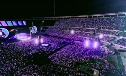 Coldplay - A Sky Full Of Stars (Live at River Plate) SBS