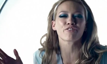 VR180 Hilary Duff - Beat of My Heart  (1080p HD Upscale)_Full-HD_55_5_RIGHT_ONLY_auto_v1.8.6_LRF_Full_SBS