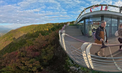 360 3 Gorges peak Chiny