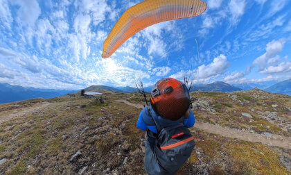 360° 8K Paragliding #359: Flying with a broken linen - Schönjoch soaring session is over for now