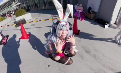 rabbit hole miku cosplay slide show at comiket 2025 winter