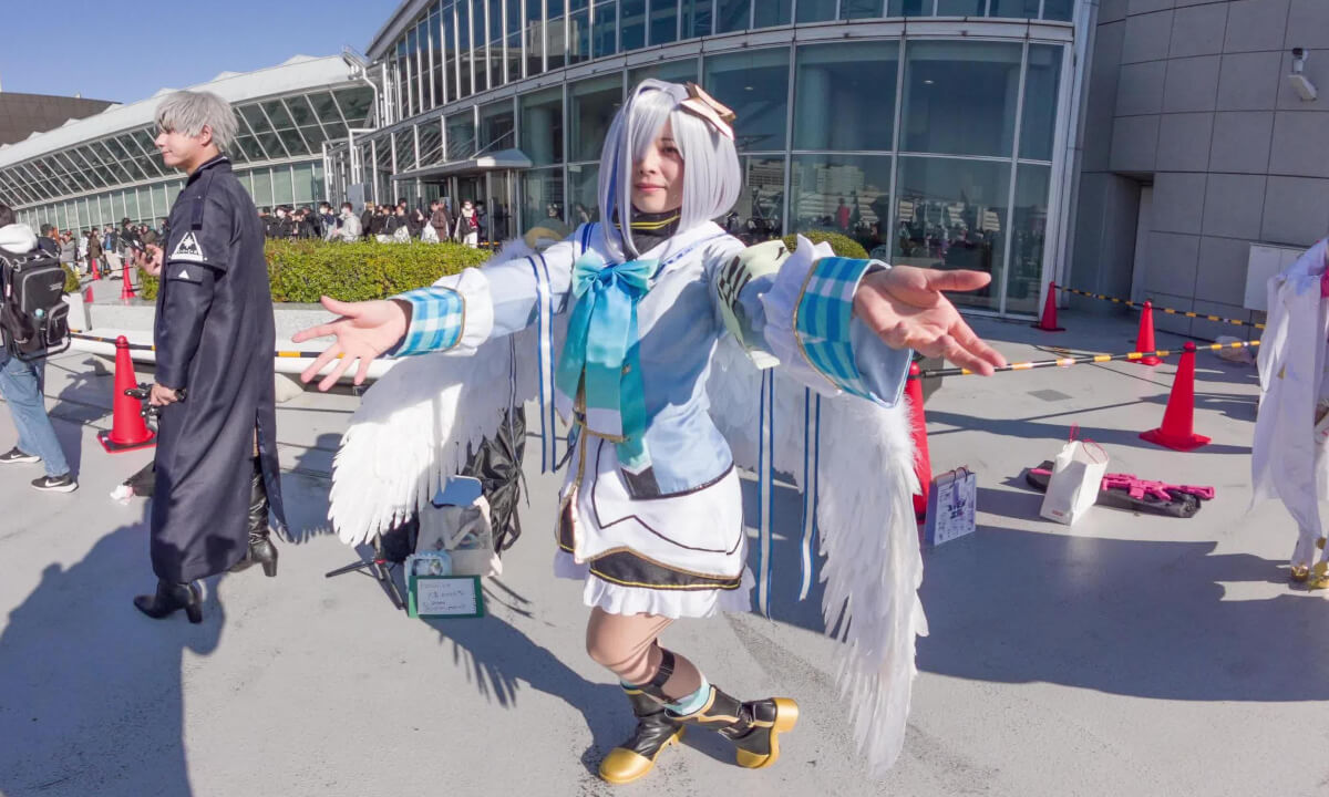 amane kanata holoive cosplay slide show at comiket 2025 winter