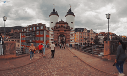Heidelberg Altstadt - Von alter Brücke bis Heiliggeistkirche VR Video Heidelberg Altstadt - Von alter Brücke bis Heiliggeistkirche VR