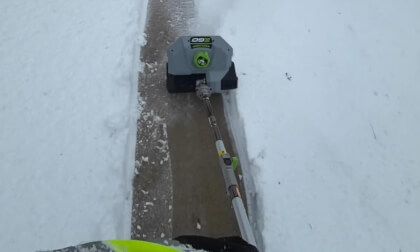 Snowblowing with Eco snowblower for spatial contest
