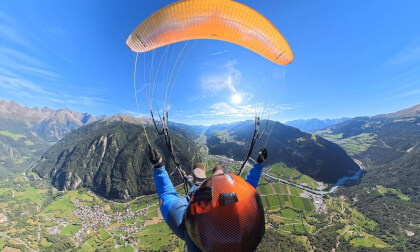 360° 8K Paragliding #362: Crossing the valley from Fiss to Fendels - Nice outlanding on Ochsenkopf