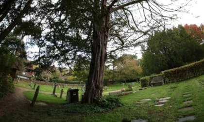 St Peter's Church - Limpsfield 04