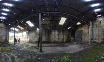 Beneath the Broken Roof - Craigend Brickworks (360° View)