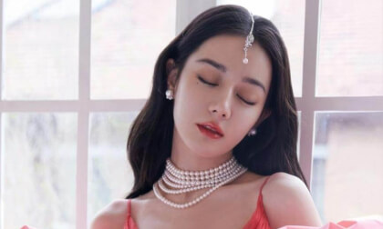 Chinese Superstar Dilraba Dilmurat , Converted with photo2vr.app NEO